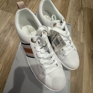 Ted Baker London White Sneakers with Pink and Black Stripes